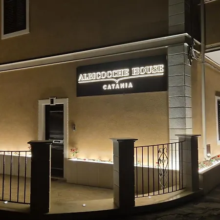 Albicocche House Love hotel *